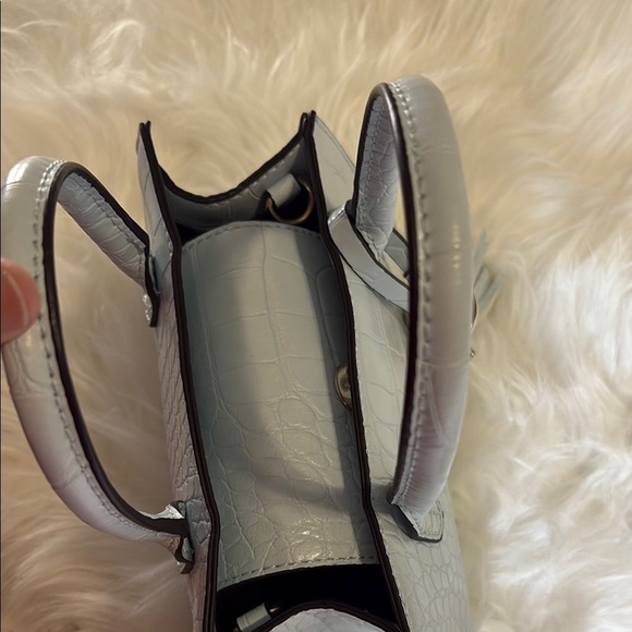 Steve Madden Blue Mini Bag with Structured Design - Picture 5 of 6